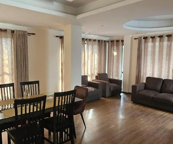 Samaya Private Panipokhari - 5bhk * Katmandú